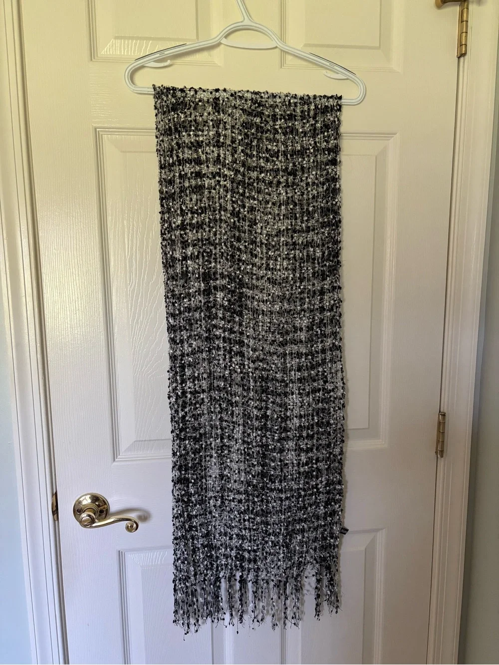 Black and White Apt 9 Brand Fashion Scarf